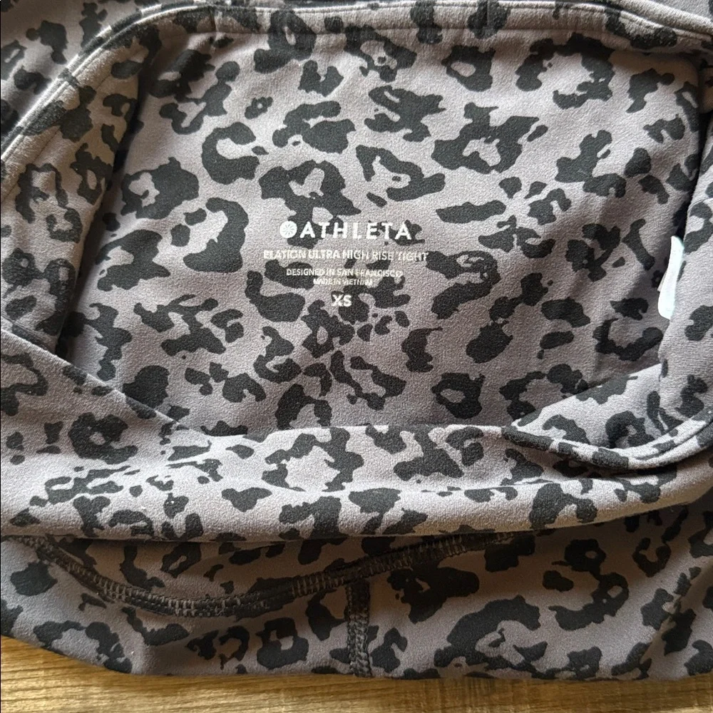 Athleta Dark Gray Leopard Elation Ultra High Rise Leggings - Picture 6 of 7